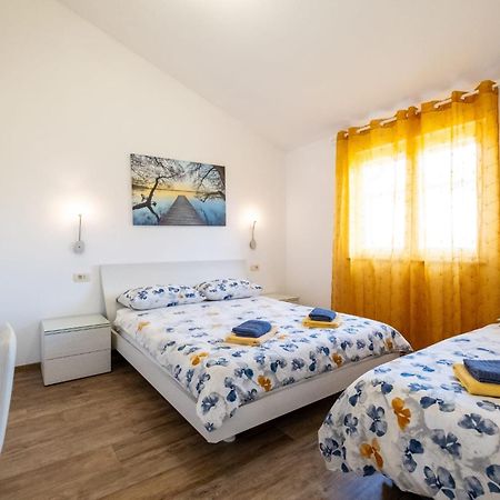 Villa Veronika Vinkuran Exteriör bild